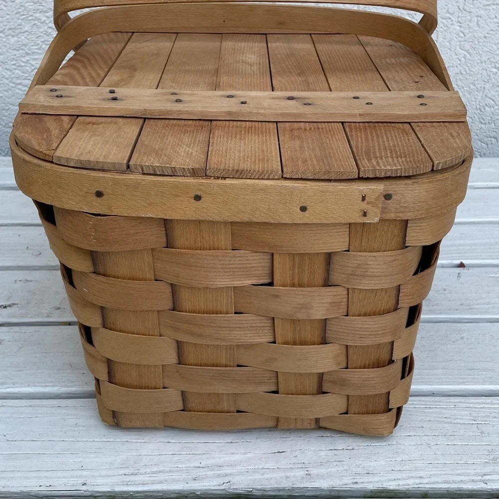 Vintage Basketville Pitney Vermont Picnic Basket